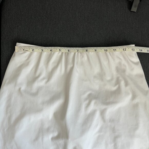 🛍️ Wild Fable Skirt with Built-in Shorts in White - Picture 5 of 6